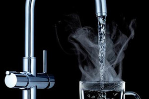 فلبينيتان أحرقتا رضيعةً.. بالماء الساخن!