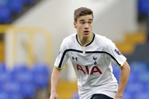 توتنهام يجدد عقد هاري وينكس لعام إضافي