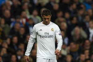 جماهير الريال تطلق صفارات الاستهجان على رونالدو رغم التسجيل في شباك روما