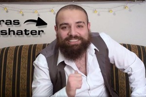 'سكر' اللاجئ السوري فراس الشاطر يجذب آلاف الألمان