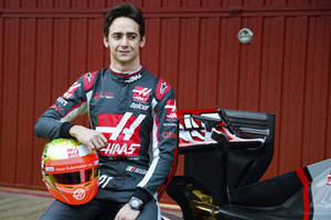 المكسيكي غوتيريز سائق هاس الجديد: قادرون على المنافسة بقوة هذا الموسم في فورمولا 1
