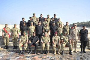 مدير أركان الحرس الوطني يرعى حفل تخريج إحدى دورات الاختصاص            