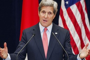  كيري يشدد خلال محادثات بالسعودية على الحاجة لإنهاء الصراعات بسوريا واليمن