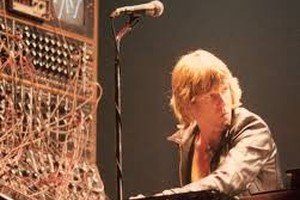 وفاة عازف موسيقى الروك البريطاني كيث ايمرسون عن 71 عاما