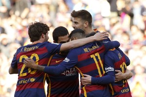 ميسي يصنع ثلاثية ونيمار يسجل ثنائية وبرشلونة يكتسح خيتافي بسداسية