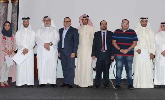 إداريو بنك البحرين الإسلامي يلتقون موظفيهم لقاء العمل الأول