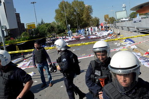 وزير الصحة التركي: 34 قتيلا و125 جريحا في اعتداء انقرة 