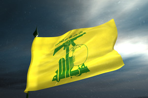 الإمارات: محاكمة 7 متهمين أفشوا أسراراً عسكرية ونفطية لحزب الله وإيران