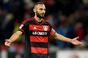 مدافع ليفركوزن توبراك يغيب عن لقاء فريقه مع فياريال الإسباني