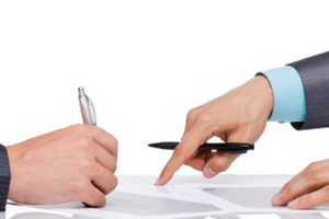 العراق يوقع عقدا مع شركة إماراتية لإنتاج وتسويق السيارات 