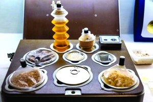 باحثة في دبي تروّج «الطعام الفضائي» على الأرض