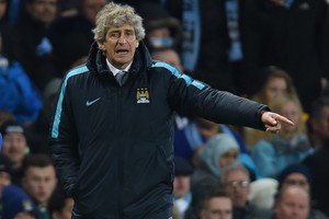 بيليغريني يبدي أسفه على إصابة كومباني رغم التأهل التاريخي في دوري الأبطال