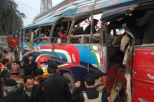 10 قتلى على الأقل في انفجار حافلة في شمال غرب باكستان