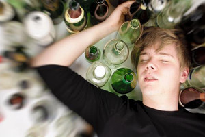 باحثون ألمان: حتى الكميات الصغيرة من الكحول ضارة