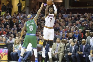 ايرفينغ يقود كافاليرز للفوز على دالاس بالـ'NBA'