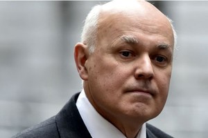 استقالة وزير الرعاية الاجتماعية البريطاني احتجاجا على خفض الاعانات للمعاقين