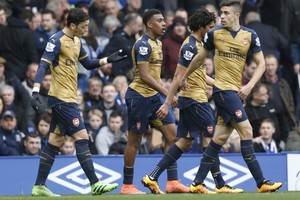 أرسنال يهزم ايفرتون ويستعيد نكهة الانتصارات بالدوري الإنجليزي