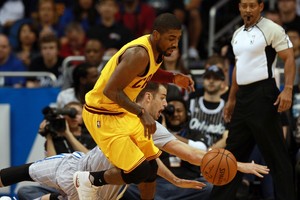 ايرفينغ يقود كليفلاند للفوز على ماجيك بالـ'NBA'