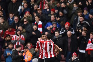 ساوثهمبتون يقلب الطاولة على ليفربول في الدوري الإنجليزي