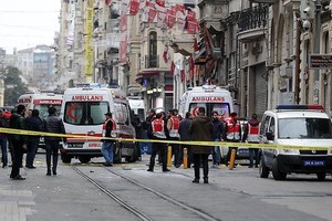 الأمن التركي يبحث عن 3 إرهابيين للاشتباه في اعتزامهم تنفيذ هجمات