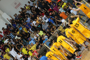 شاهد صور الانتصار الساحق للأهلي على المحرق بدوري السلة