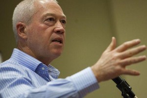 وزير إسرائيلي يدعو إلى إقامة ميناء على جزيرة اصطناعية قبالة شواطئ غزة 