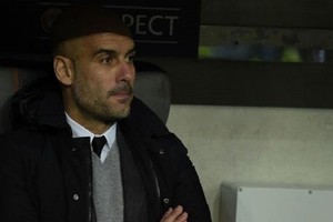 غوارديولا لن يتخلى عن كومباني