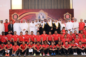 بالصور... محمد بن سلمان يرعى حفل تكريم لاعبي نادي المحرق بمناسبة فوز النادي بكأس الملك     