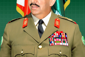 القائد العام يقوم بزيارة لمقر القيادة المركزية البحرية الأميركية بالجفير   