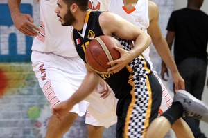 شاهد بالصور... فوز الحالة على الأهلي في المربع الذهبي لدوري السلة 