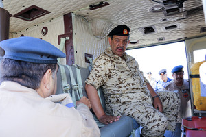 القائد العام لقوة دفاع البحرين يقوم بزيارة تفقدية إلى سلاح الجو الملكي   