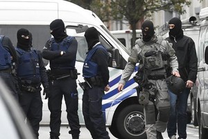 شرطة بروكسل تعتقل مشتبها به في انفجار المترو