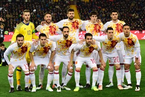 دل بوسكي يميل إلى دي خيا على حساب كاسياس في 'يورو 2016'