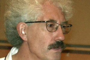 الباحث الفرنسي جان لامبرت يحاور'الغناء الصنعاني وعود القنبوس' في بيت الزايد غداً