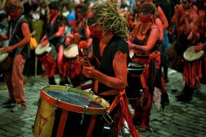 الفرق المتجولة بقرية الفورمولا 1 بحلبة البحرين الدولية