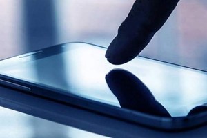 «اف بي آي» تنجح في فك شفرة جهاز آي فون على صلة بهجوم إرهابي