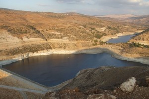 أول عملية استمطار في الأردن