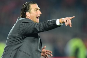 مدرب تشيلي: الطريق إلى المونديال لا يزال طويلا