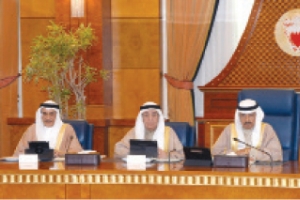 ﻿رئيس الوزراء يوجه للتوسع في استقدام كبار الأطباء العالميين