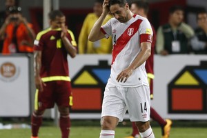 بريمن يترقب حالة بيتزارو على أمل مشاركته في مباراة دورتموند