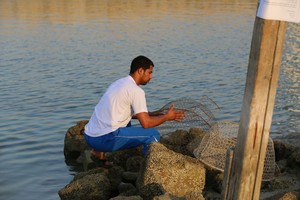 وزير الأشغال: 21 صياداً محترفاً بالجفير والغريفة وأم الحصم... والمرافئ الموجودة تستوعبهم