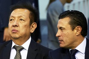 رئيسة فالنسيا: التغيير قادم وتدافع عن ليم المالك