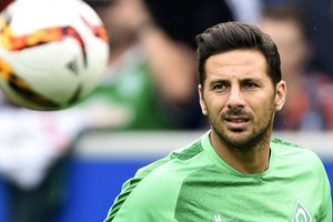 بيتزارو قد يغيب عن المزيد من مباريات فيردر بريمن الألماني بسبب الإصابة