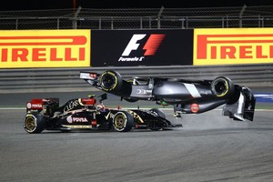 الفورمولا1: الإثارة هي الأهم... أم إجراءات السلامة