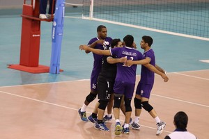 بالصور... داركليب يدنو من  نهائي دوري الطائرة بعد فوزه على الأهلي