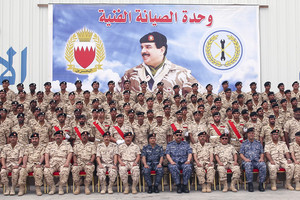 الاحتفال بتخريج دورة للمستجدين العسكريين بوحدة الصيانة الفنية