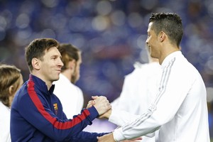 ميسي: العداء مع رونالدو صنيعة الإعلام