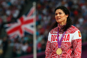 إيقاف بطلة رمي المطرقة الروسية ليسنكو بسبب المنشطات