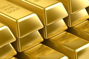 الذهب يرتفع بعد خسائر على مدى يومين بفضل هبوط الأسهم في آسيا