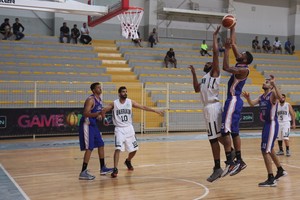 سلة البحرين تفوز في أولى مواجهات المركز الثامن